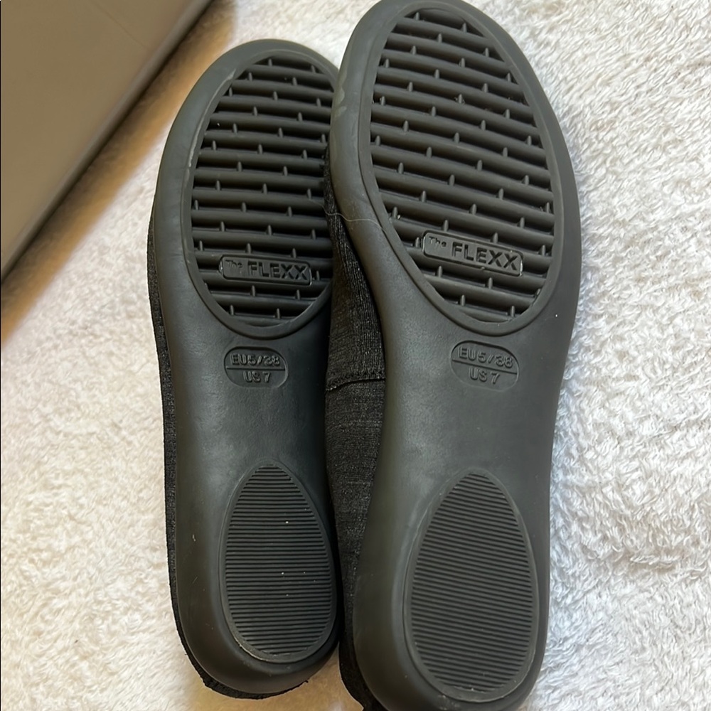 THE FLEXX Black Comfort Flats Pom Pom Lino Pearl ballet flats - Picture 8 of 16